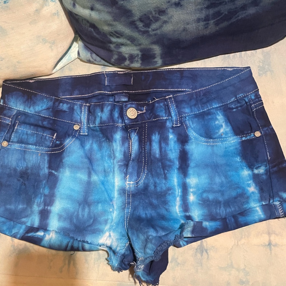 Blue Asphalt Tie Dye Jean Shorts 11 Juniors